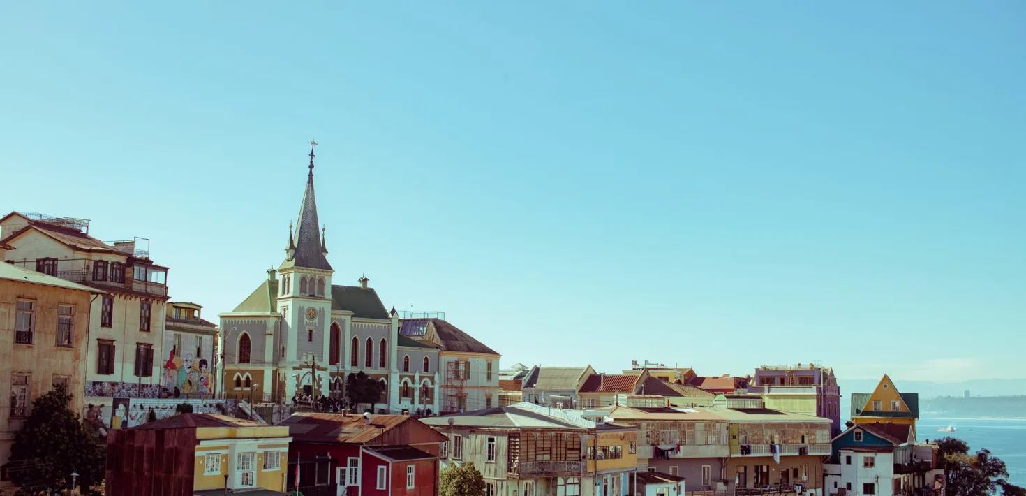 Cuánto cuesta una guía de barrio y qué mueve su precio